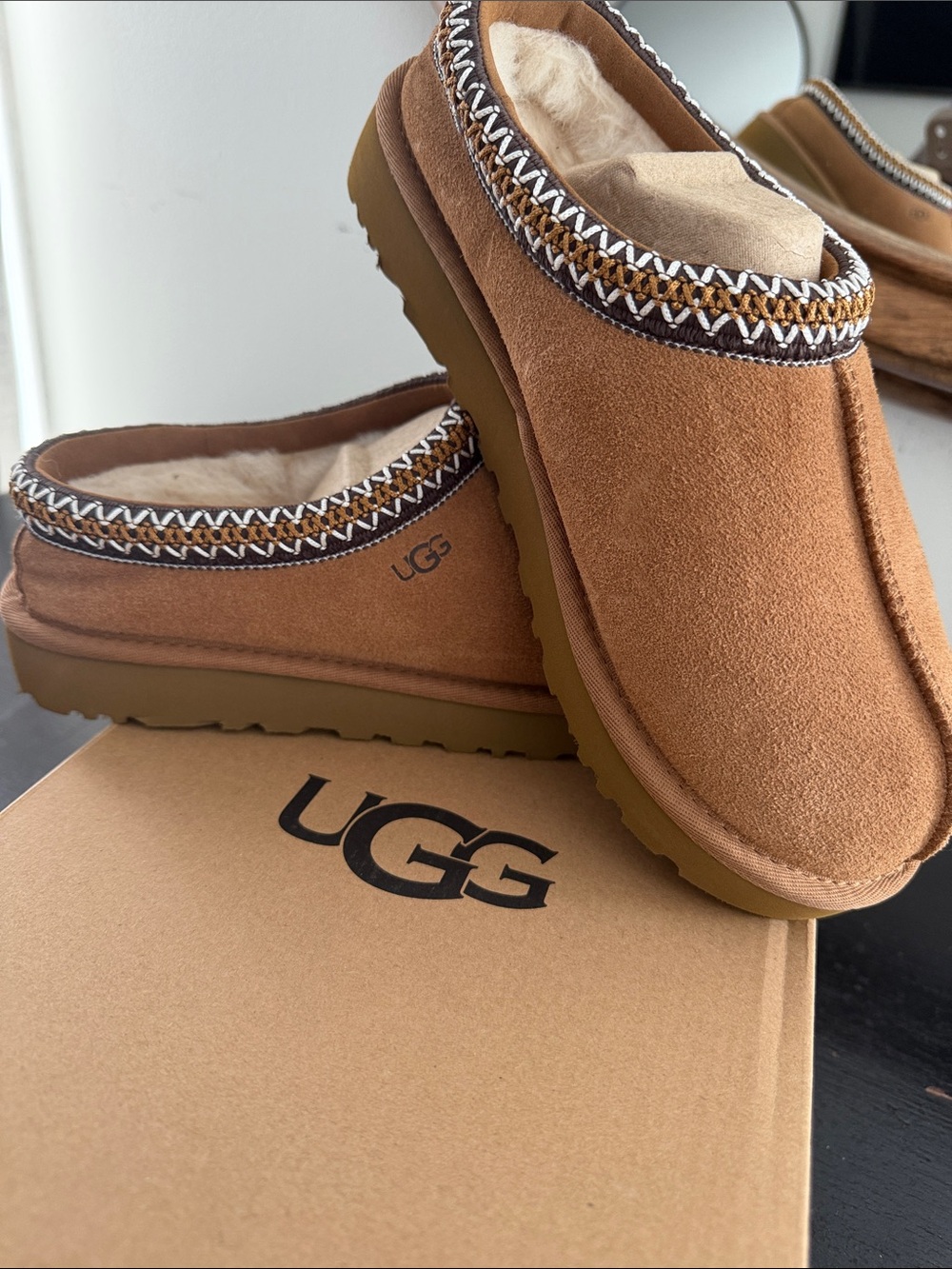 UGG woman’s Tasman II in Chestnut
